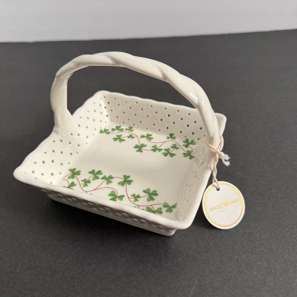 White Ceramin Porcelain Basket with Green Clover trinkets Plate Jewelry 5x4”